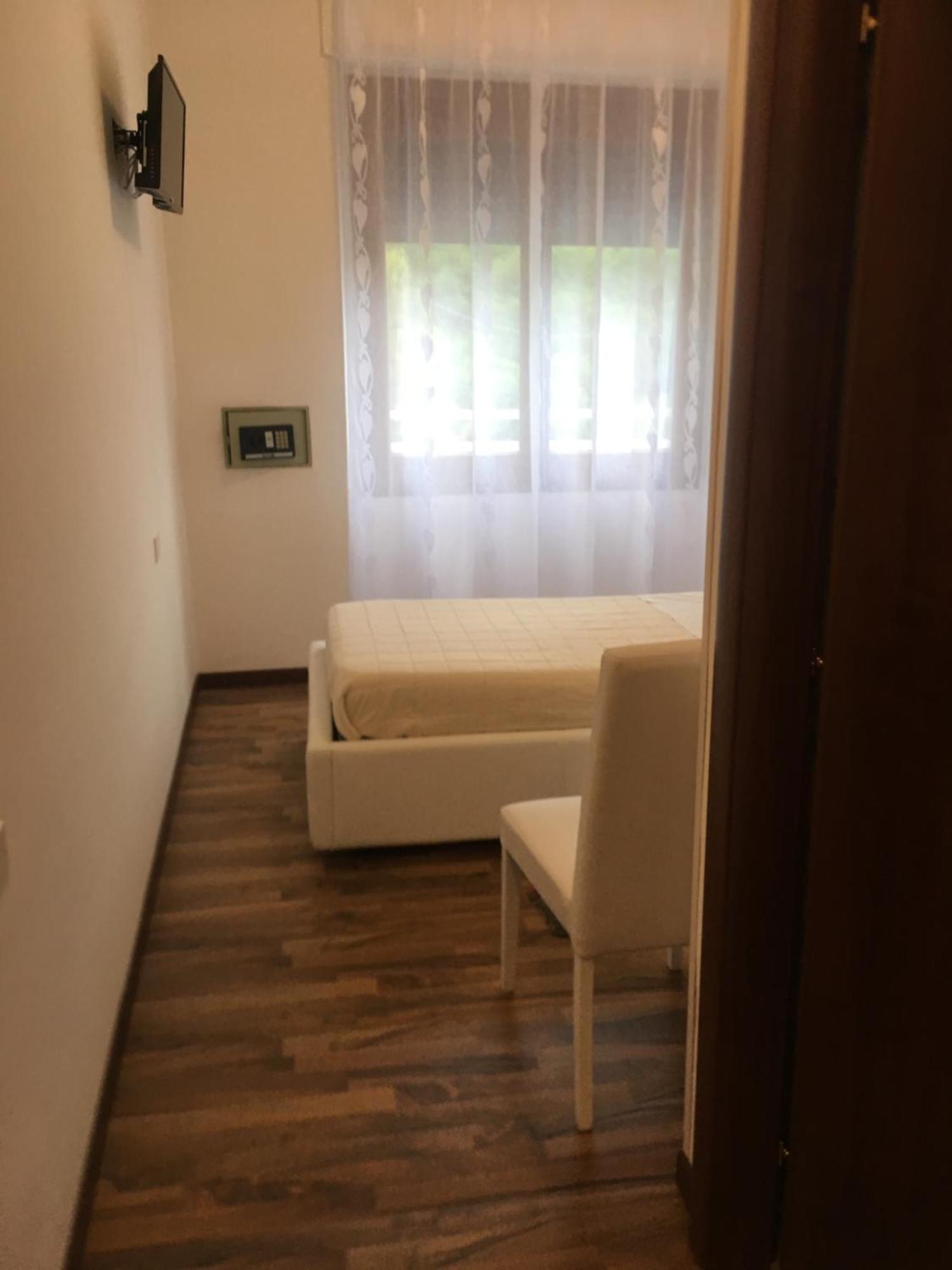 Albergo Al Lago Anfo Εξωτερικό φωτογραφία
