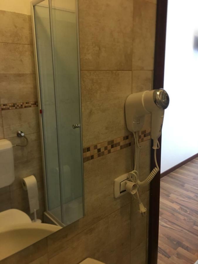 Albergo Al Lago Anfo Εξωτερικό φωτογραφία